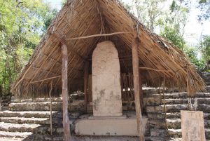 Estela Maya en cobá