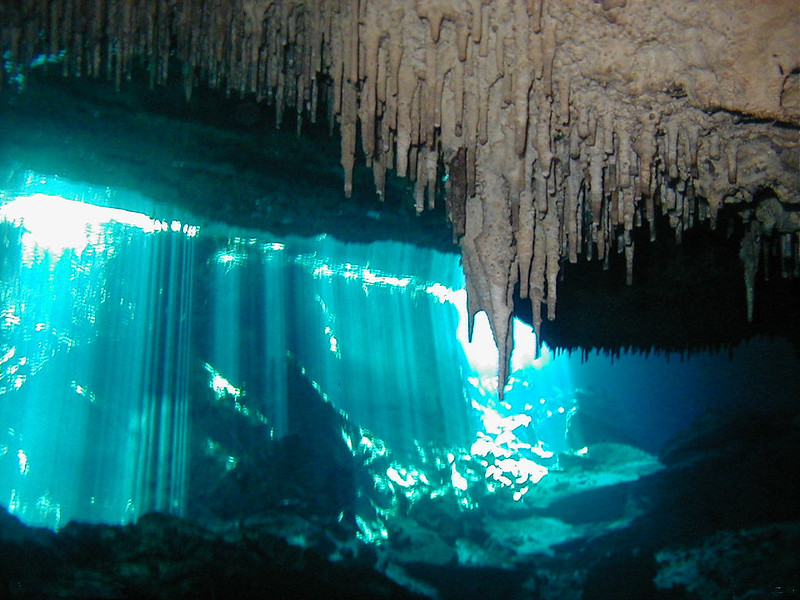 Cenotes subterraneos