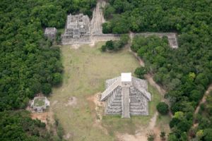 Vista aerea de la zona de chichen itzá