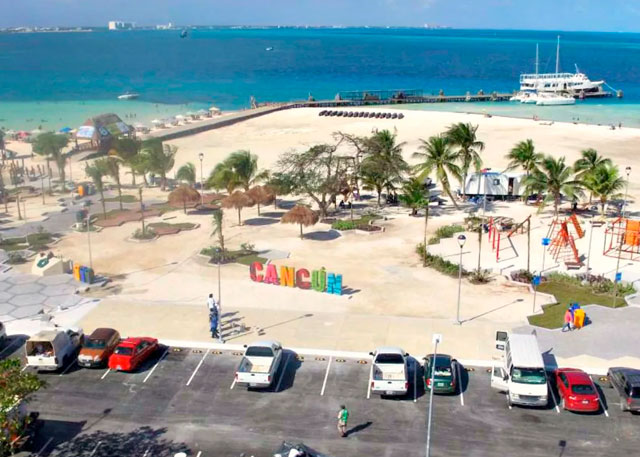 playa langosta estacionamiento