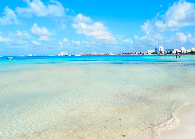 playa langosta agua baja