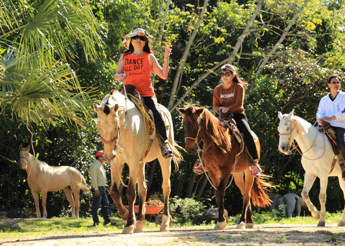 tour a caballo en cancun